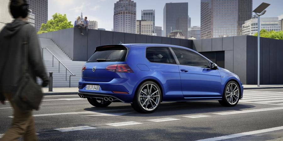  Volkswagen Golf R 3-Door 2017 года  (WW) (фото 3 из 3)